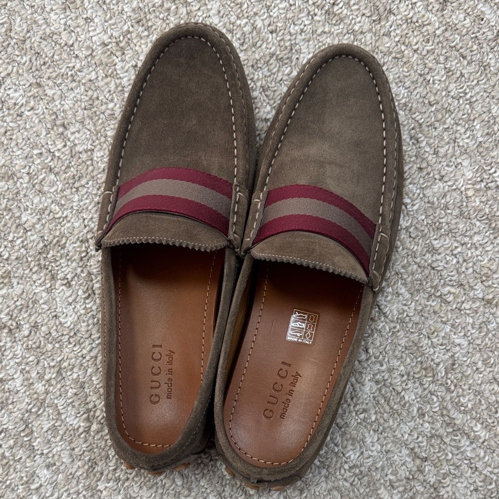 Authentic Gucci Brown Suede Loafers with Burgundy Stripe